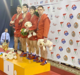 Уступил в финале