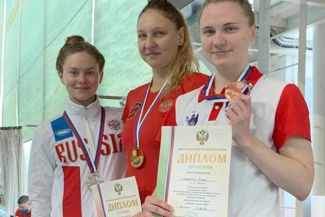 Пловцы Ярославля продолжают добывать медали ЧР