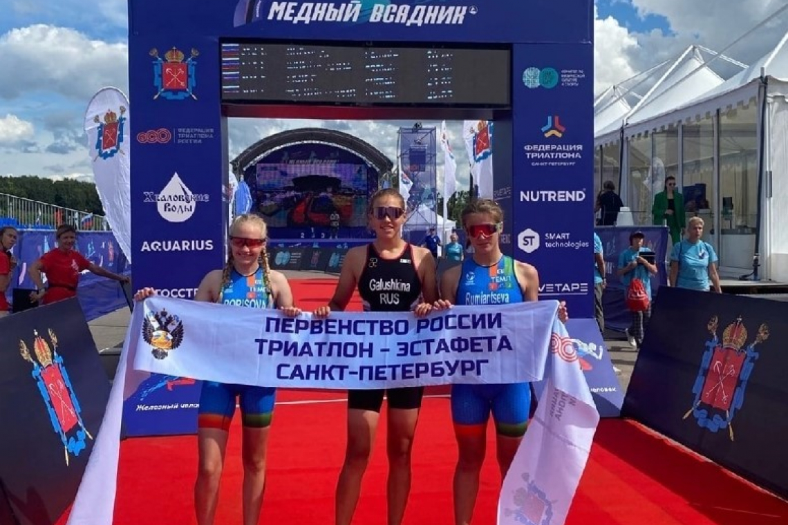 «Золото» девушек, «бронза» юношей