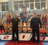 40 медалей борцов