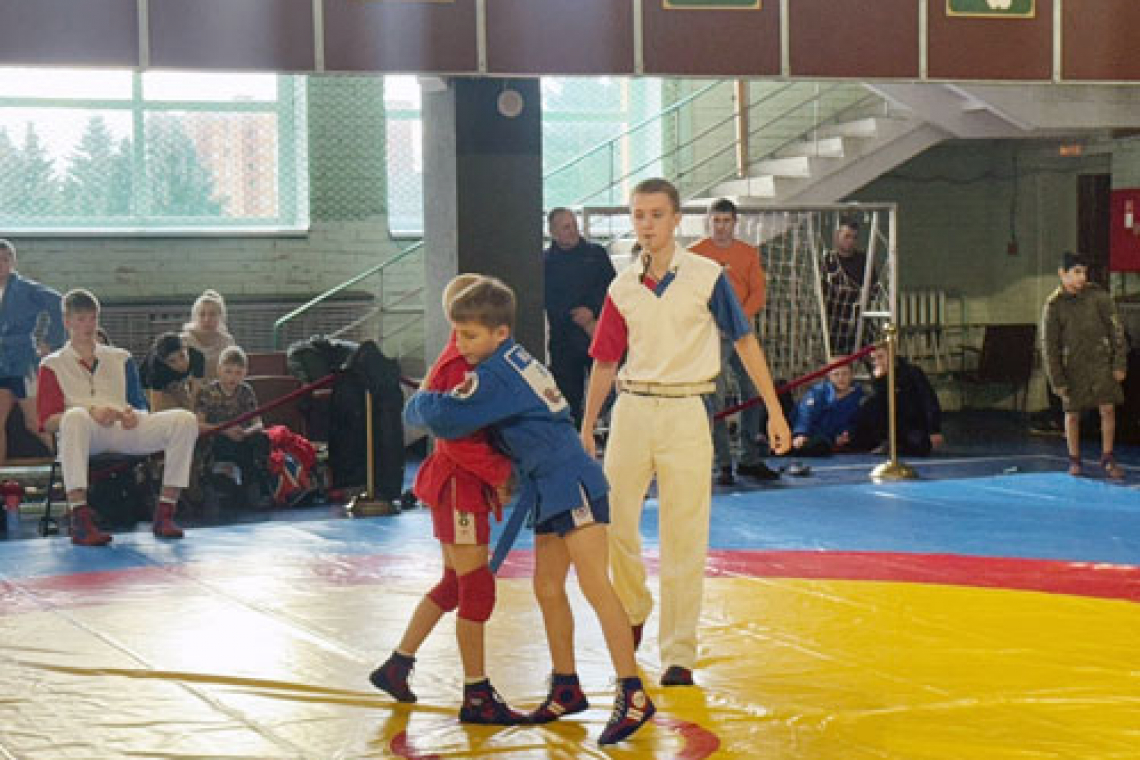 20 медалей юных самбистов