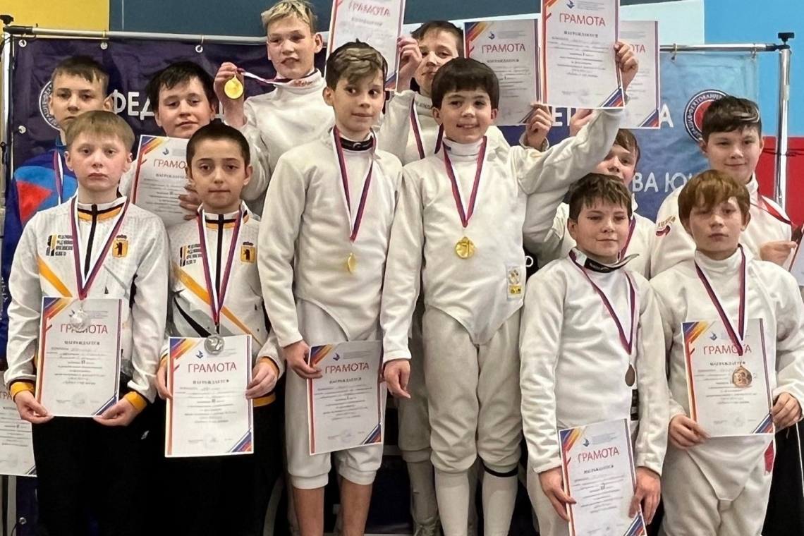 Медали с берегов Невы