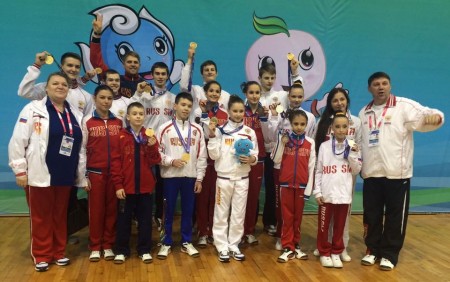 Акробаты Ярославля на Первенстве мира стали золотыми и бронзовыми медалистами