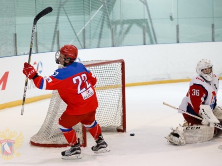 «Локо-Юниор» проиграл сборной России U18